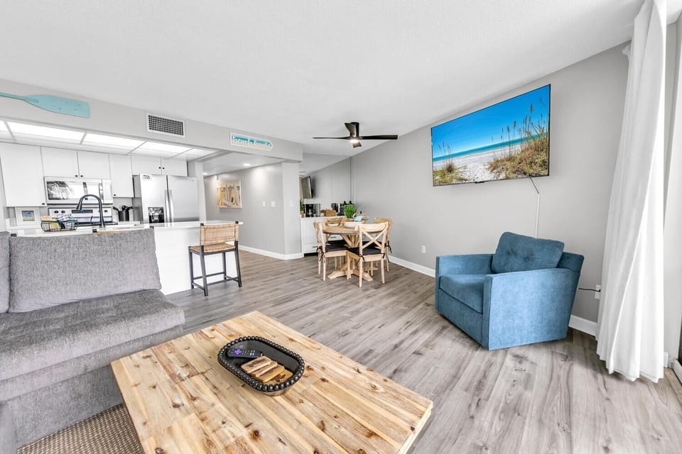 Condo, Multiple Beds (Edgewater Tower 2-108-Gunners Paradis) | Living area | TV