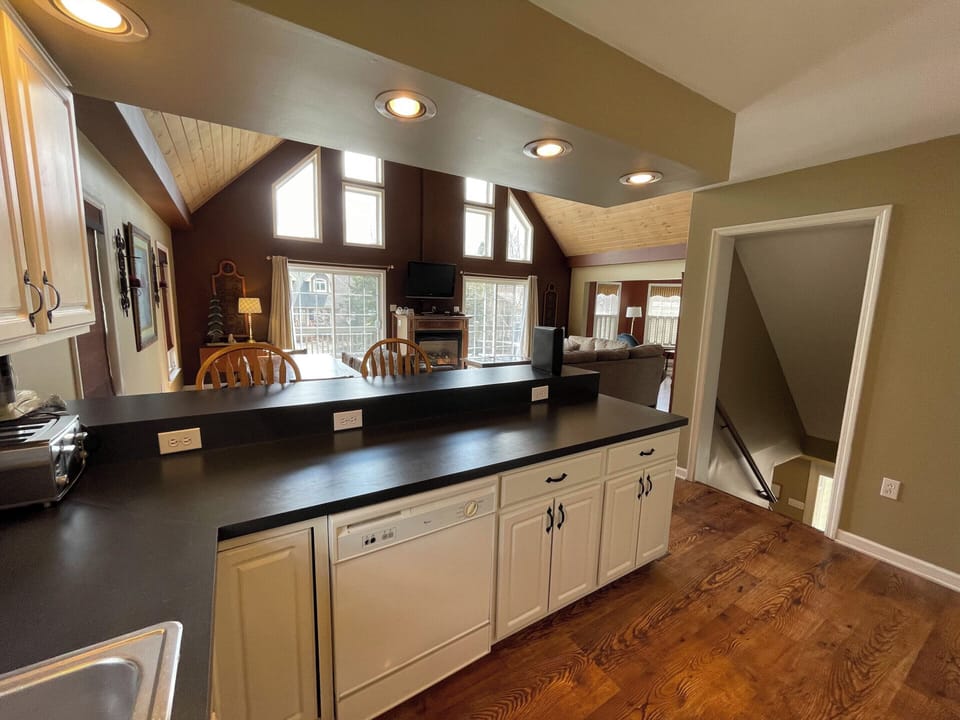 House (5 Bedrooms) | Property amenity