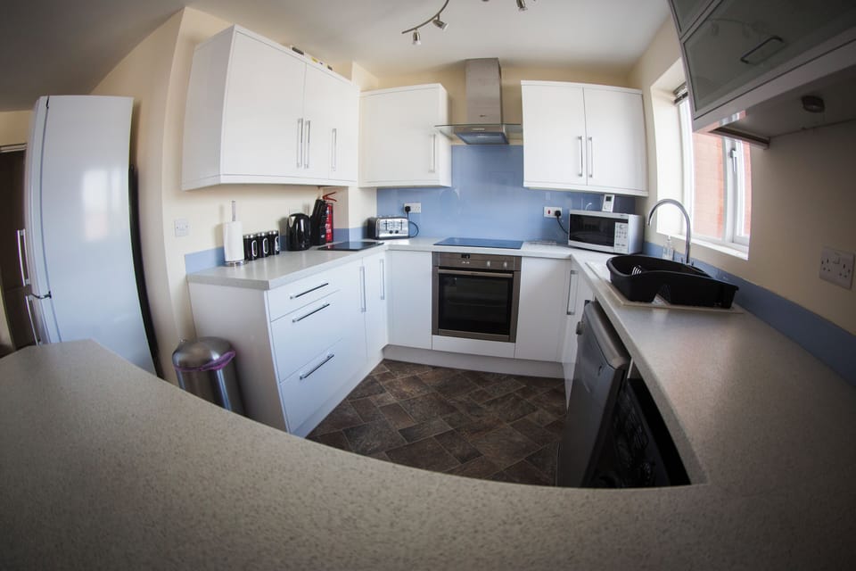 Superior Apartment | Private kitchen | Full-size fridge, oven, stovetop
