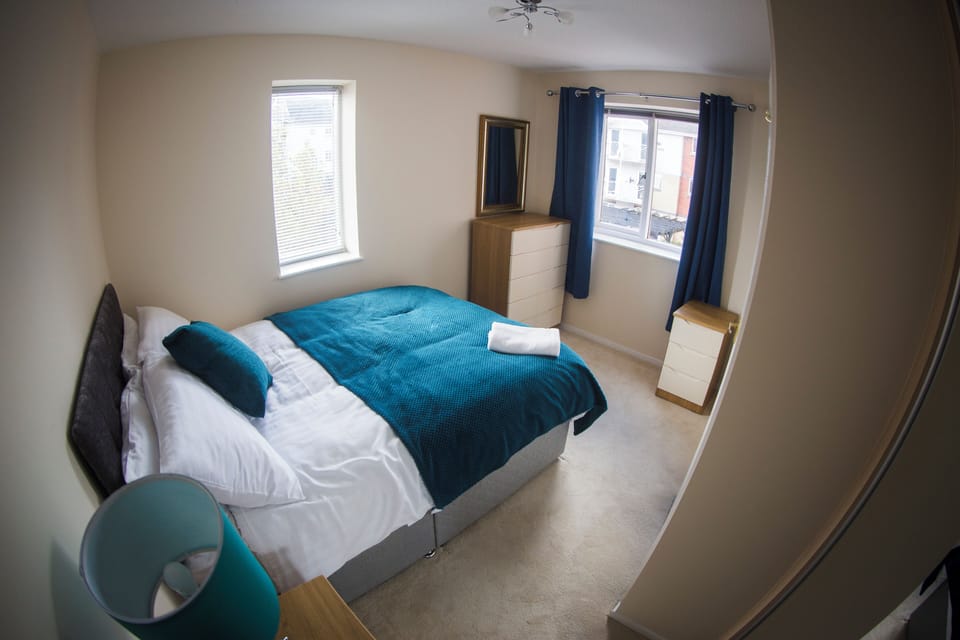 Superior Apartment | 2 bedrooms, iron/ironing board, free WiFi