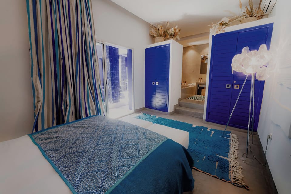 Suite, 1 Queen Bed with Sofa bed, Private Bathroom (Suite Palmeraie) | In-room safe, free WiFi, bed sheets