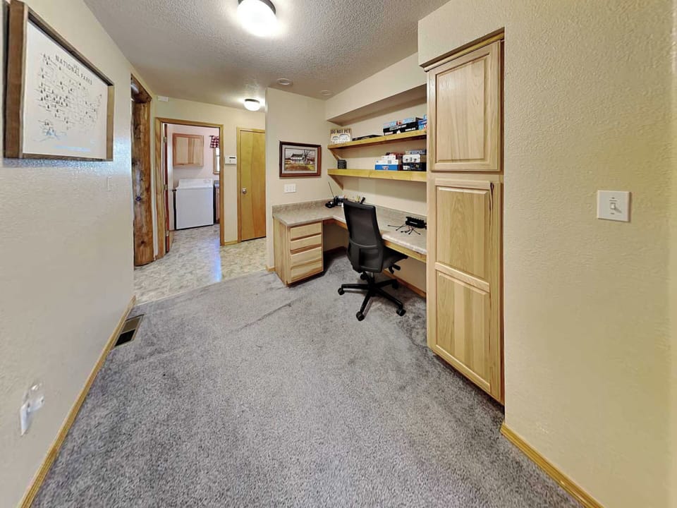 House (3 Bedrooms) | Property amenity