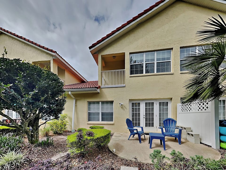 Condo (3 Bedrooms) | Property amenity