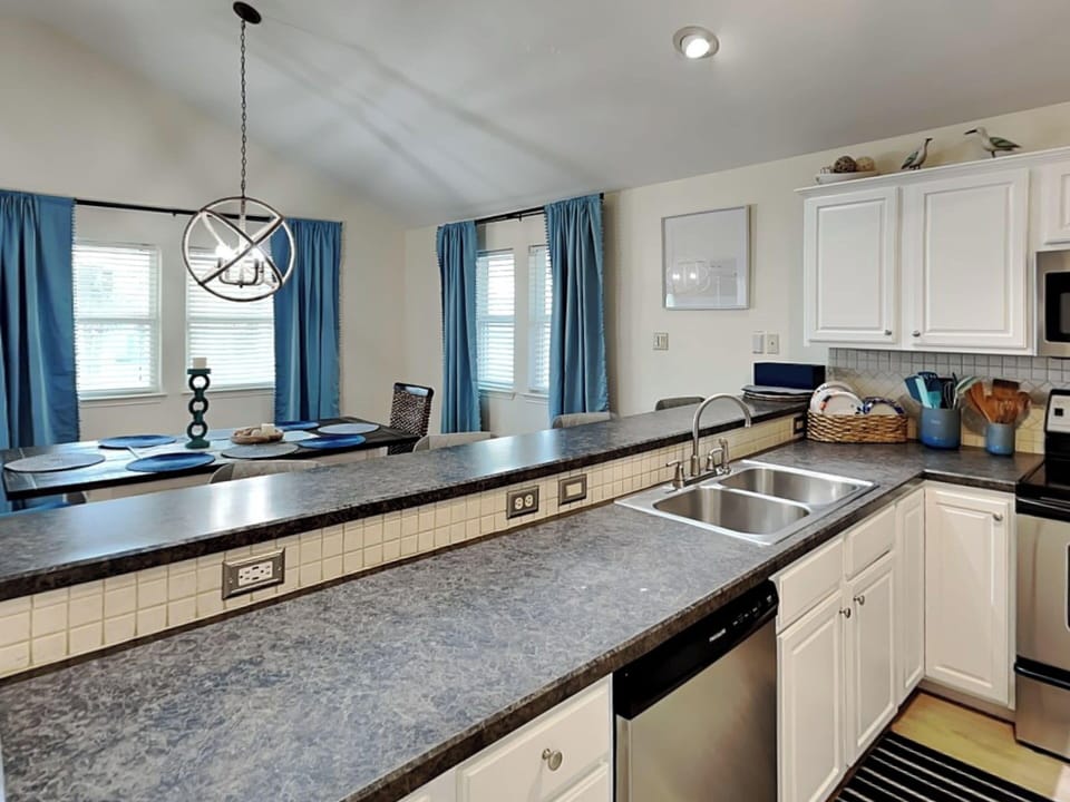 House (3 Bedrooms) | Property amenity