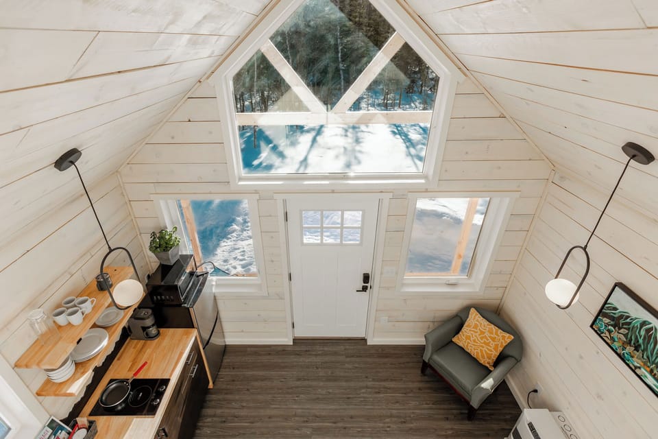 Living space for small cabins with kitchenette.