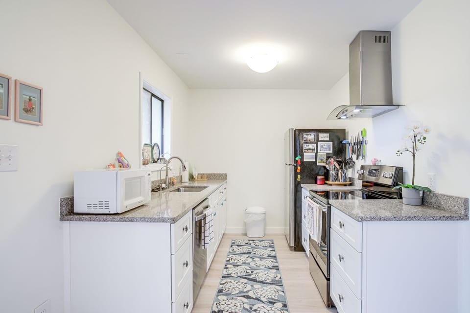 Kitchen | Trash Bags/Paper Towels