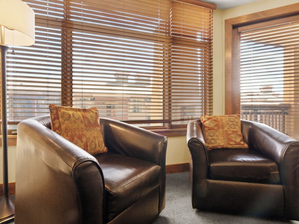 Chairs / Living Area