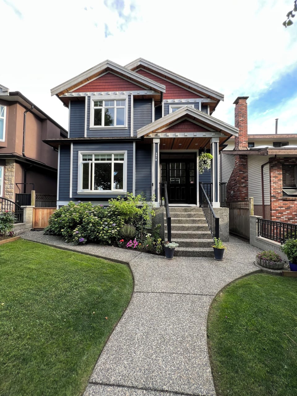 Front exterior of property