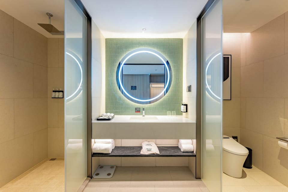Premium Room, 1 King Bed (Smart Room, Living Area) | Room amenity