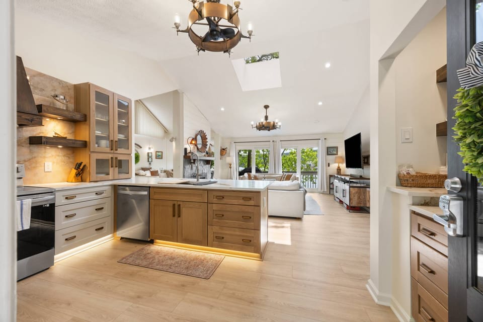 Come on in - Gorgeous open floor plan filled with upgrades