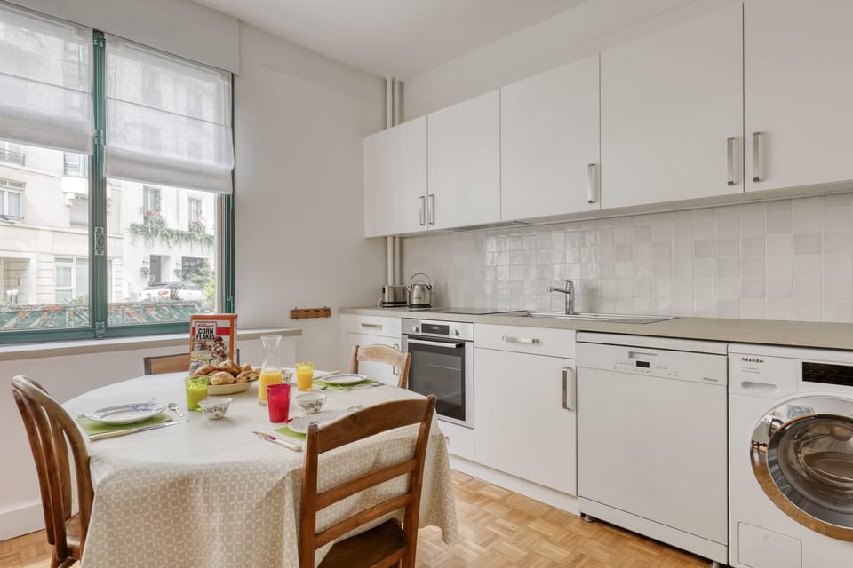 Dining Table - Kitchen