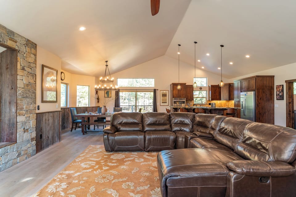 Ample seating for family gatherings.