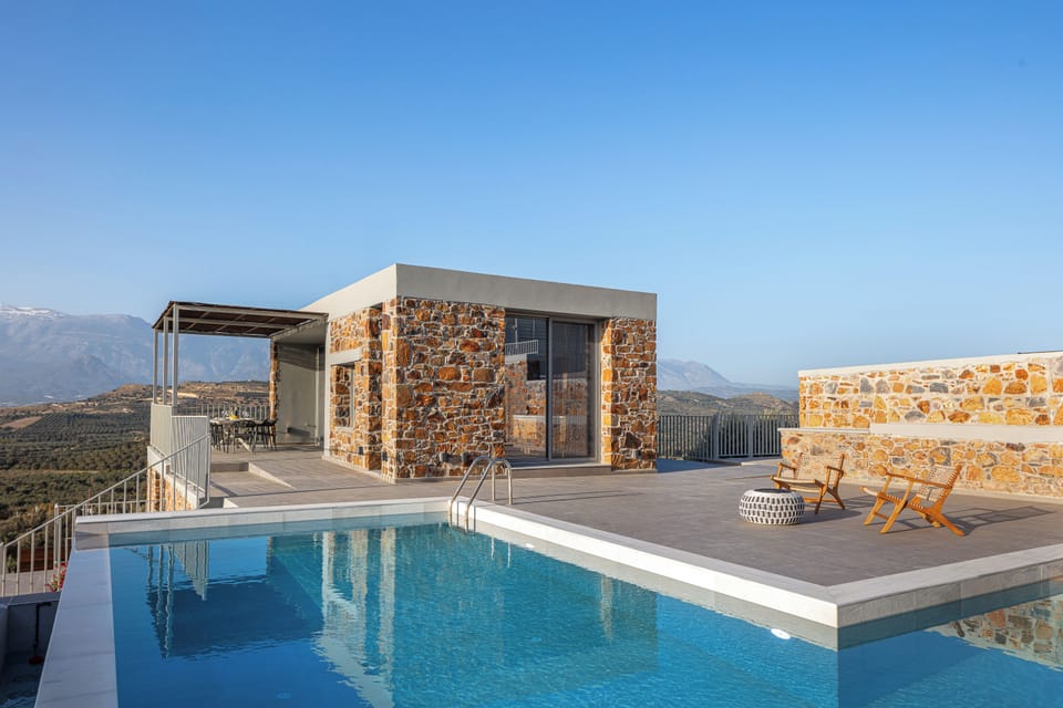 Guests will have access and full privacy to all areas indoors and outdoors