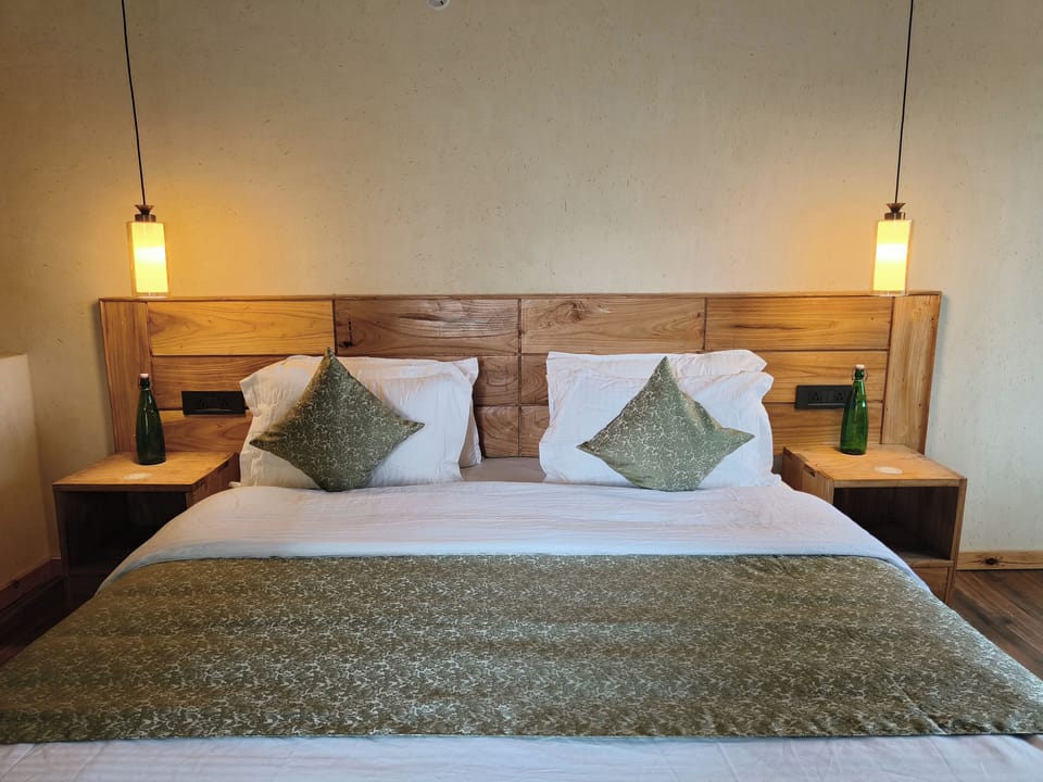 Premium Room, Mountain View | 1 bedroom, WiFi (free)