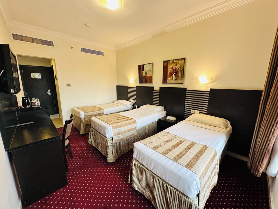 Deluxe Triple Room | Free WiFi
