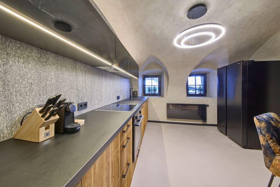 Family Chalet, 5 Bedrooms, Non Smoking, Mountain View | Private kitchen | Full-size fridge, microwave, oven, stovetop
