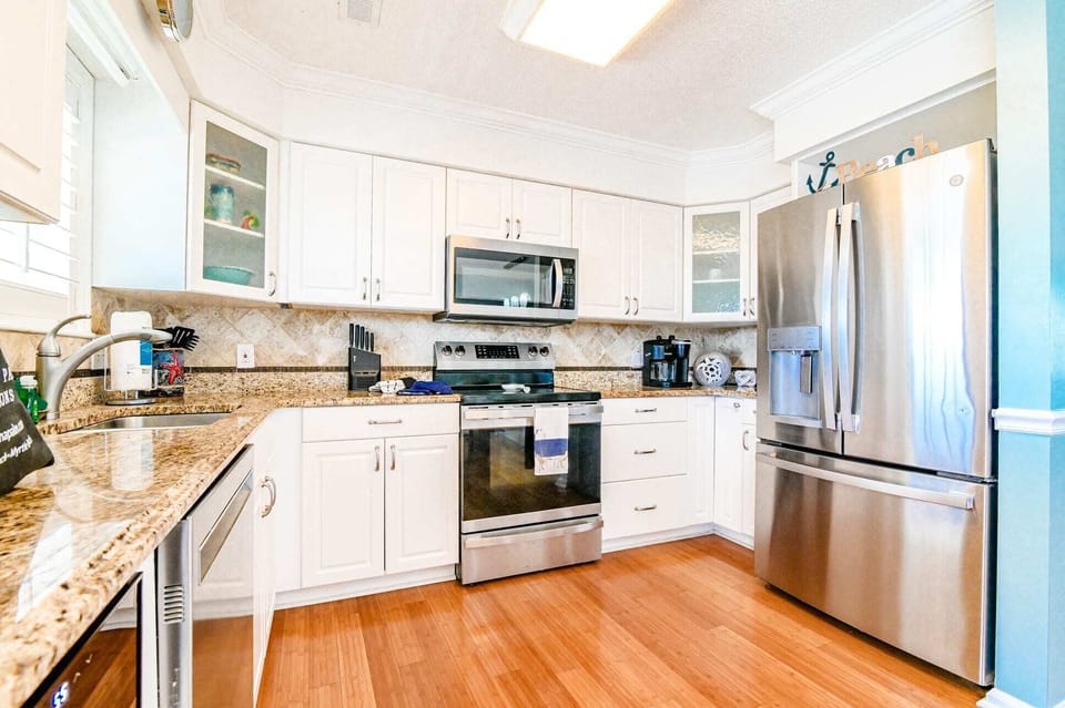 Kitchen with Keurig and Wine Bar