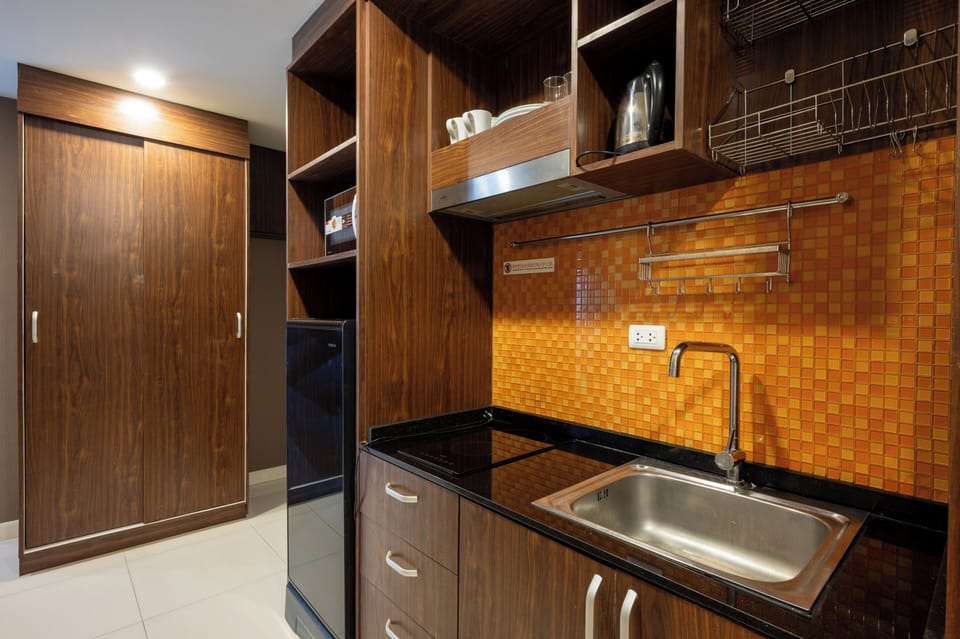 Private kitchenette