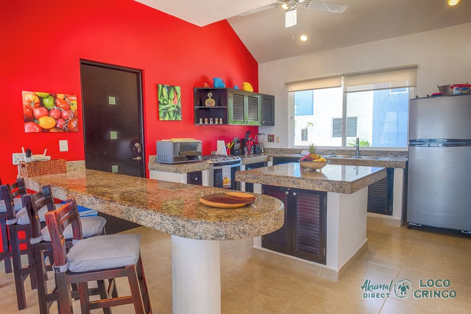 Fully equipped kitchen