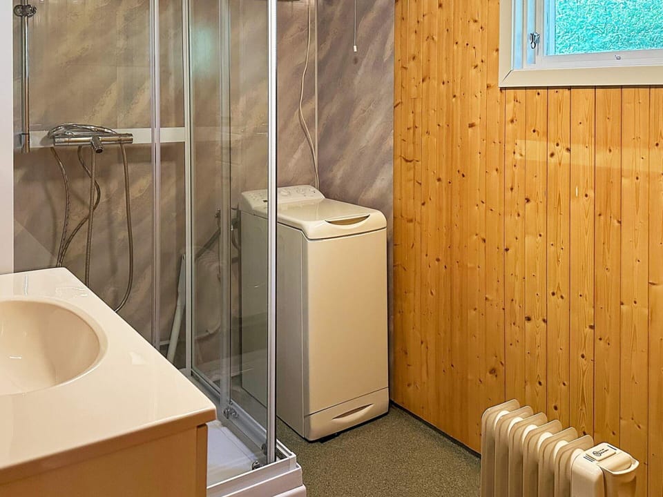 10 Person Holiday Home in Snillfjord House in Trondelag