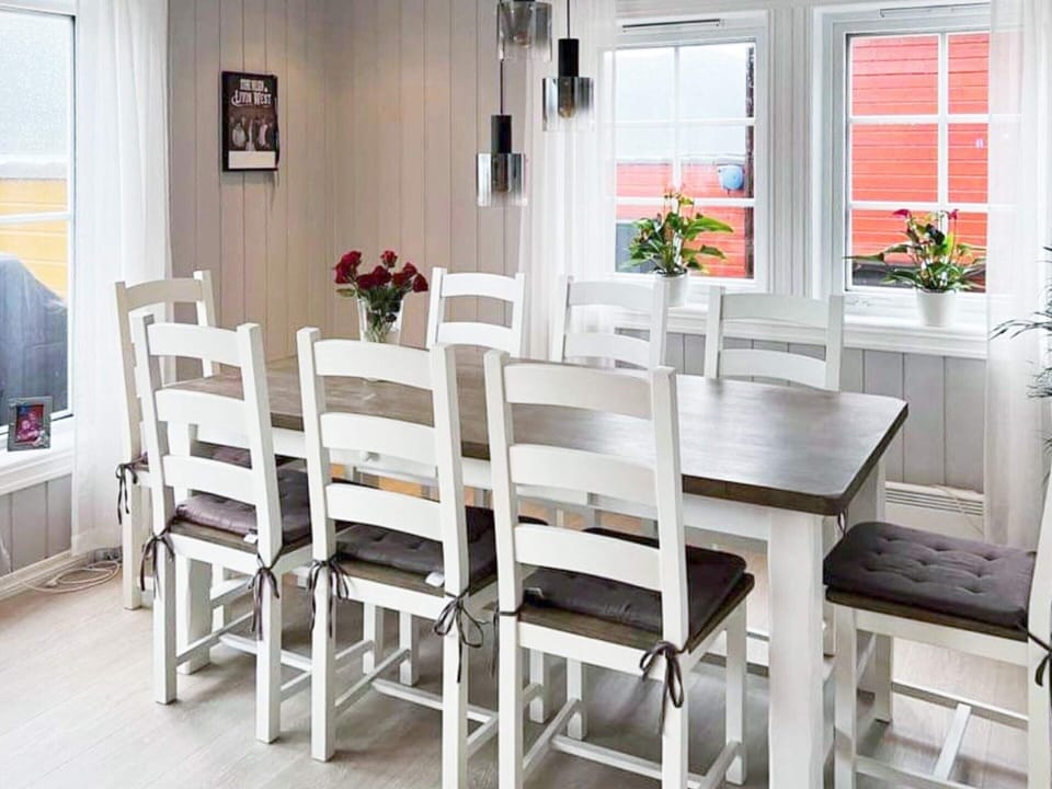 House | Dining
