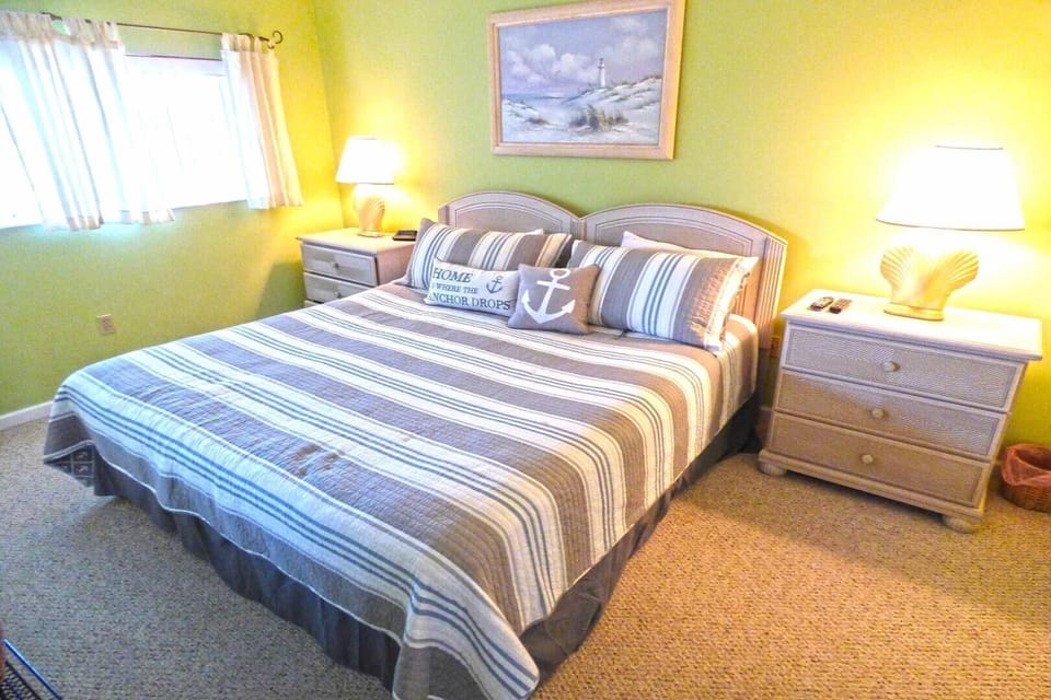 Harbour Island 306l 2 Bedroom Condo by RedAwning Apartment in Ocean City