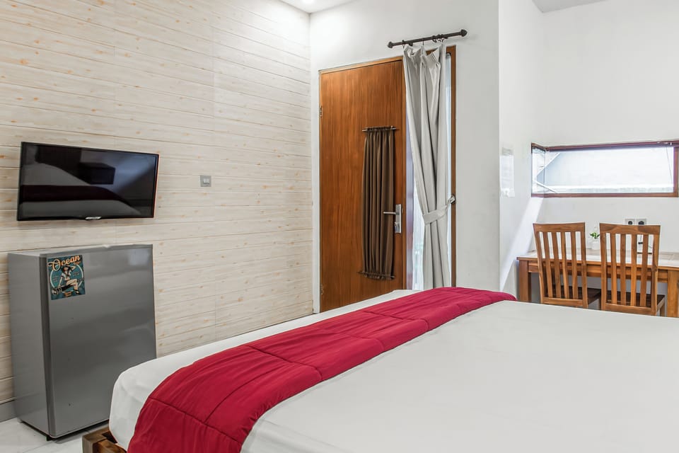 Standard Suite | 1 bedroom, desk, laptop workspace, free WiFi
