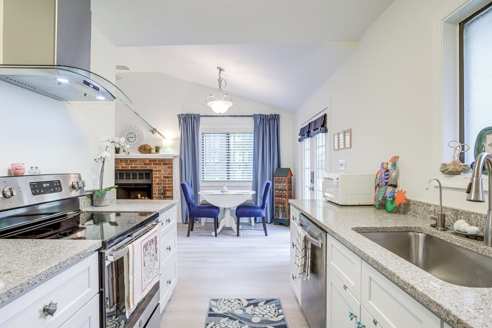 House (2 Bedrooms) | Interior