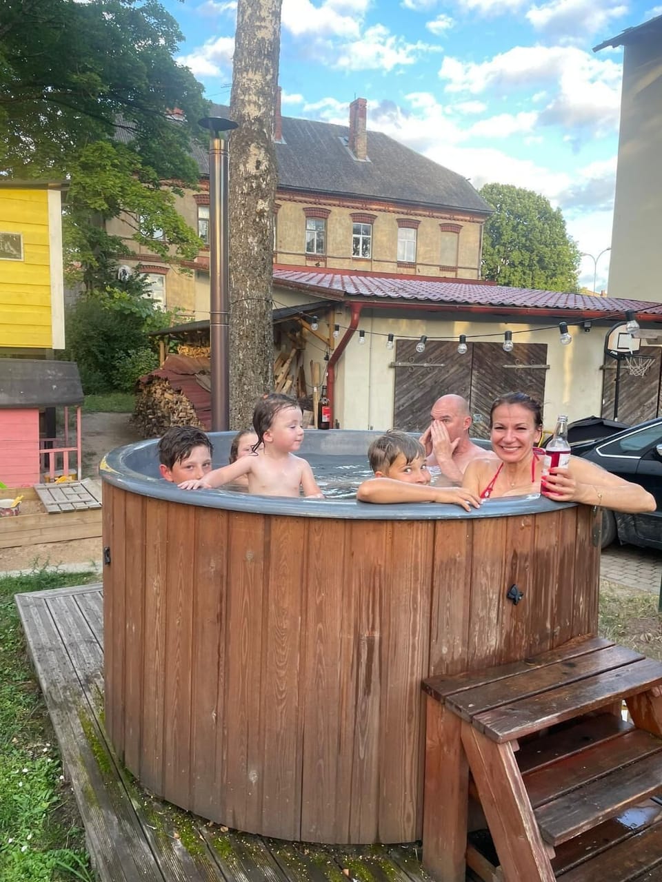 Outdoor spa tub
