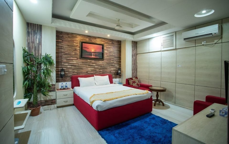 Standard Double Room | Desk, WiFi (free)