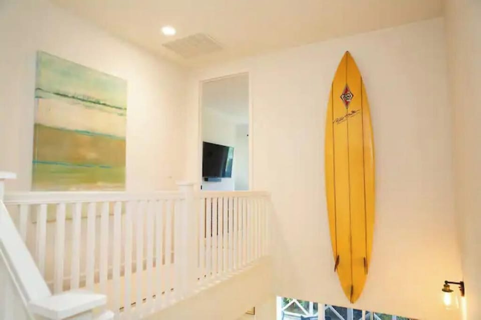 OPEN STAIRCASE TO SECOND LEVEL