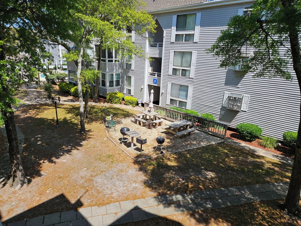 View of 2nd pool and Grill Area