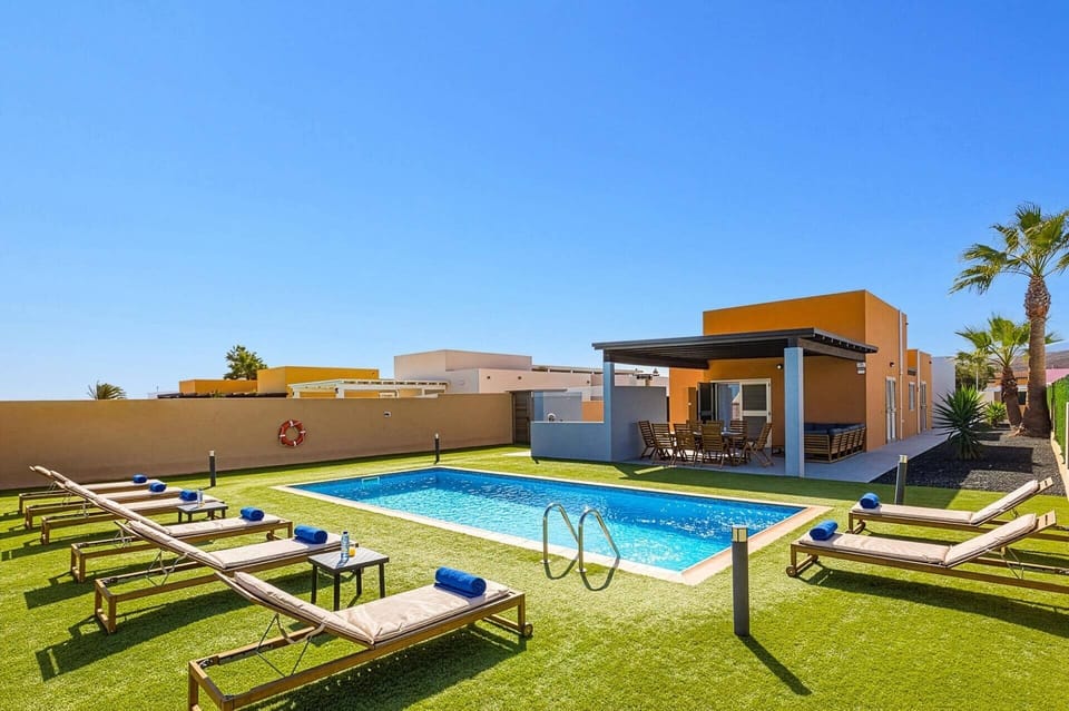 Villa Humaik image