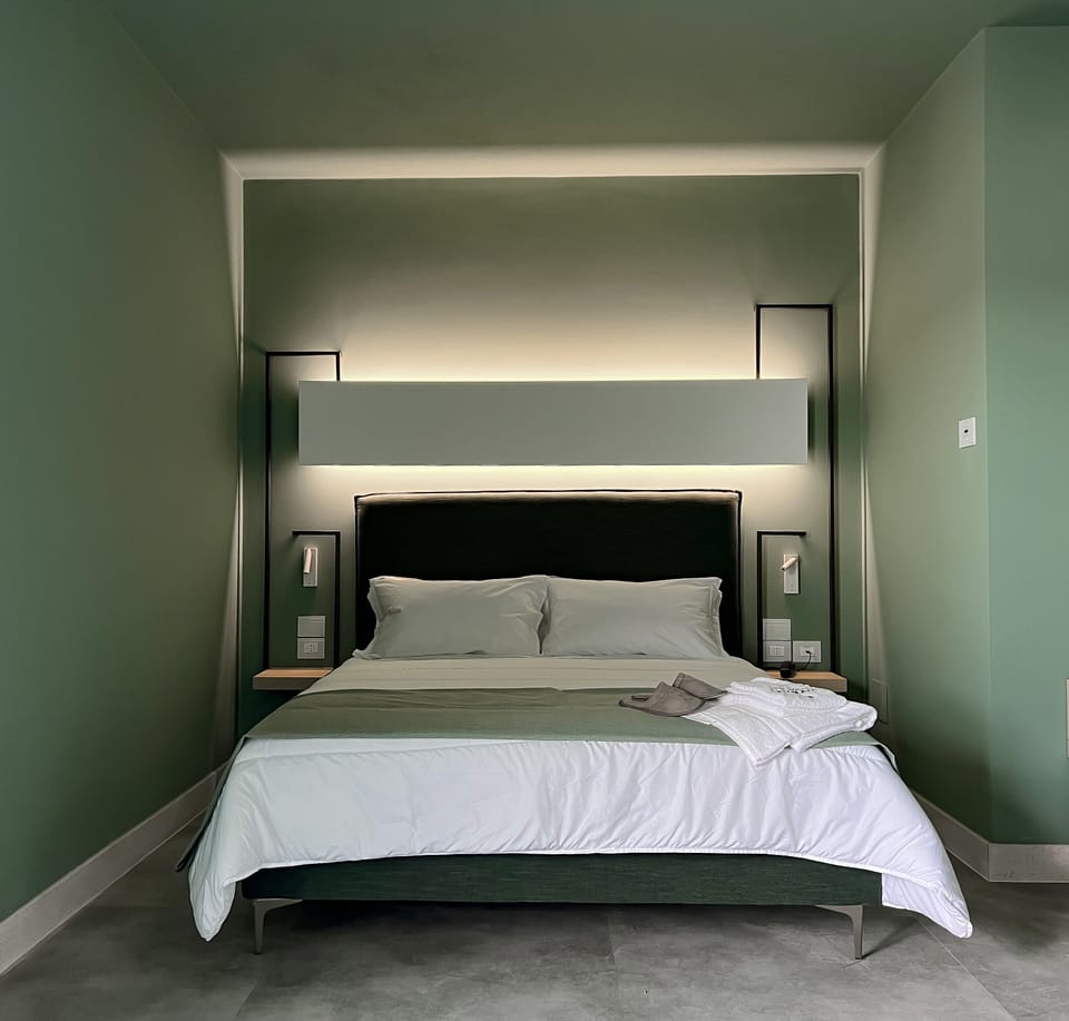 In-room safe, desk, laptop workspace, blackout drapes