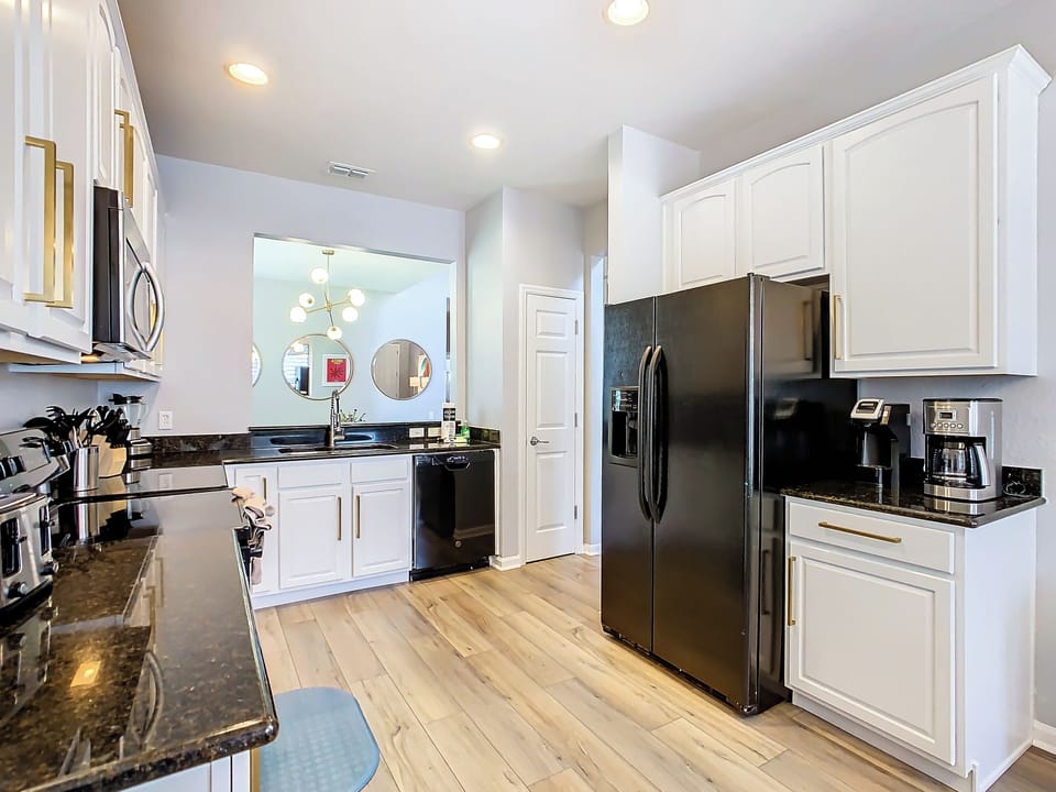 7820BeechfieldStreet-18