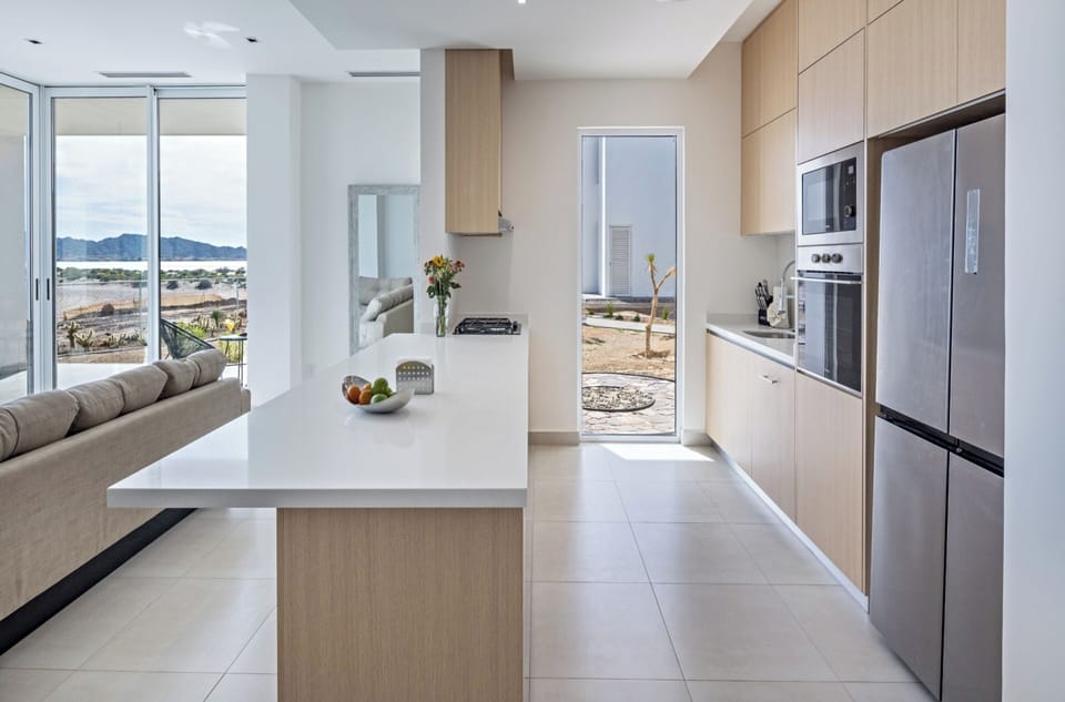 Deluxe Condo, Sea View | Private kitchen