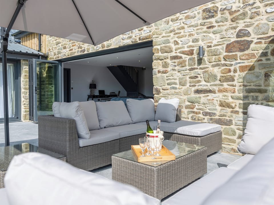 Kitchen | The Courtyard - Glaneirw Estate, Tanygroes, near Llangrannog