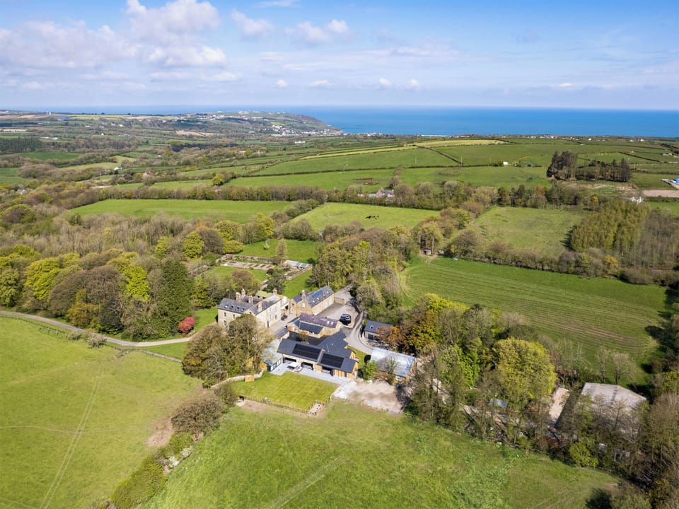 Surrounding area | The Courtyard - Glaneirw Estate, Tanygroes, near Llangrannog