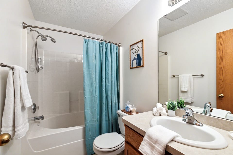 Upstairs bathroom with oversized tub