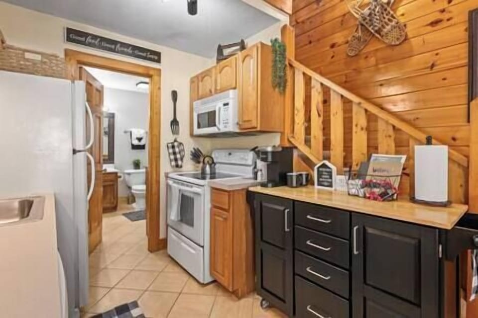 Fully stocked kitchen and coffee bar