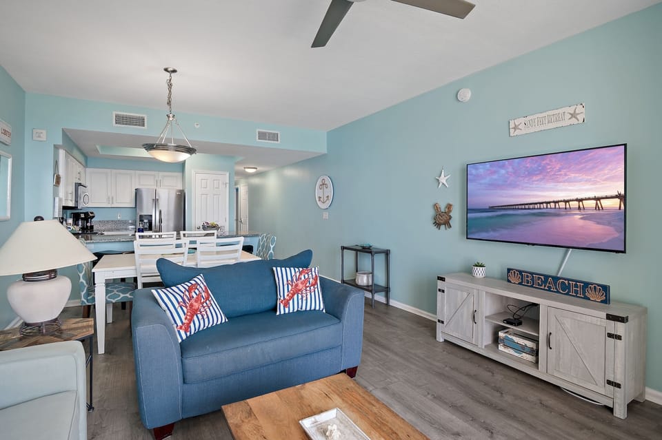 Plenty of Seating in the Living Room around a 60" Smart TV + Gulf and Beach views!