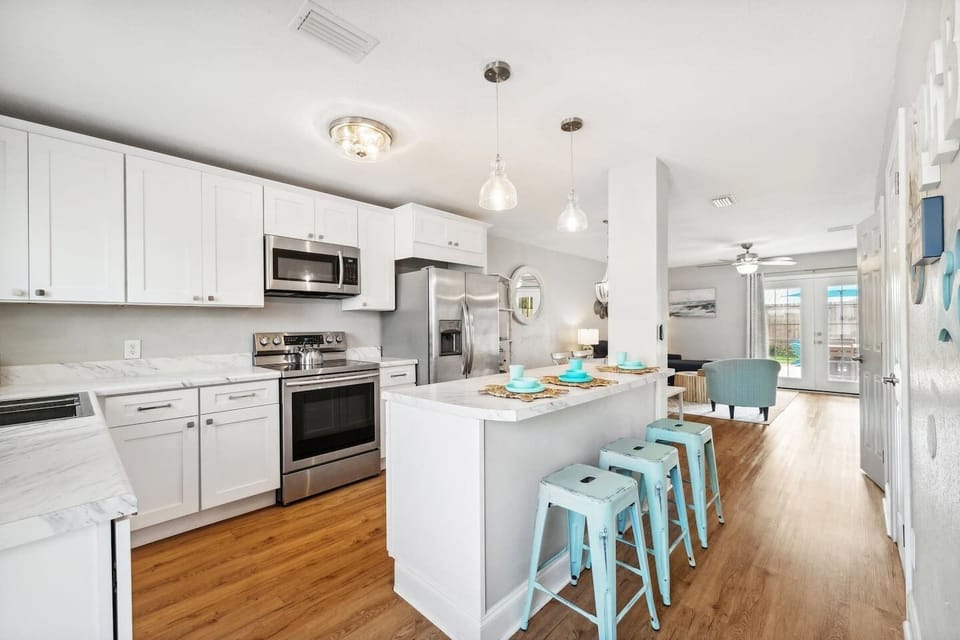 Full kitchen with everything you'll need and more!