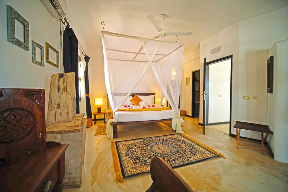 Junior Room, Sea Facing | Premium bedding, minibar, in-room safe, desk