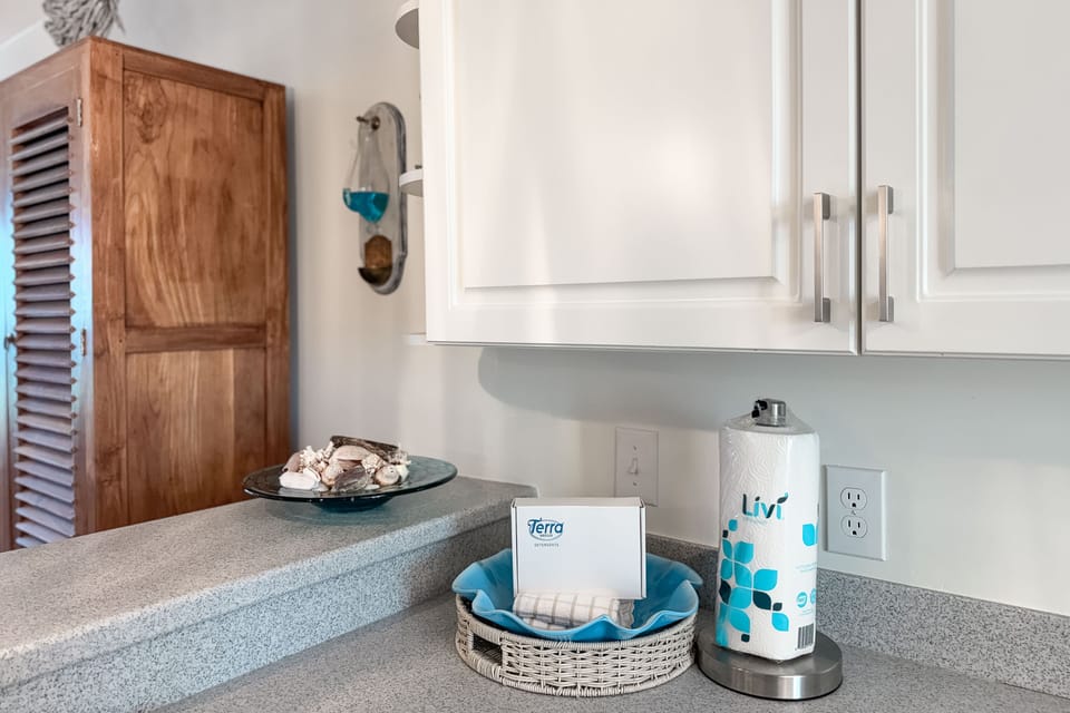 Kitchen amenities