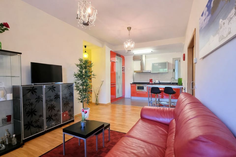 Communal lounge/ TV room,Kitchen or kitchenette,Living room