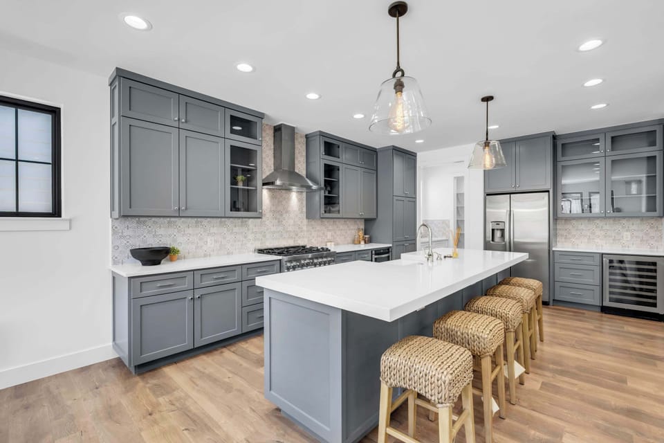 Kitchen loaded with your essentials + a wine cooler