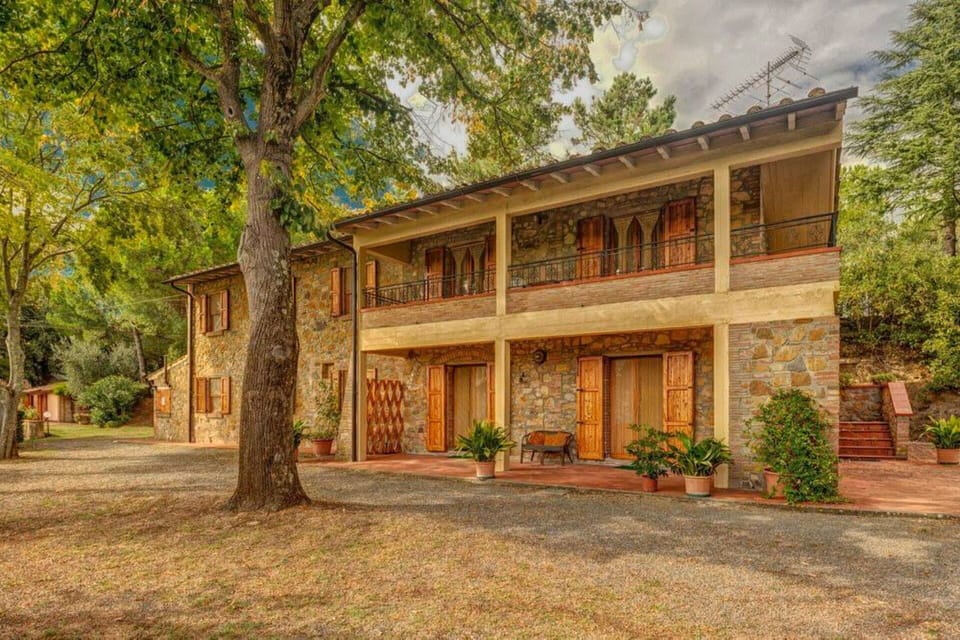 Building Exterior, Garden, Main Entrance, Outdoor