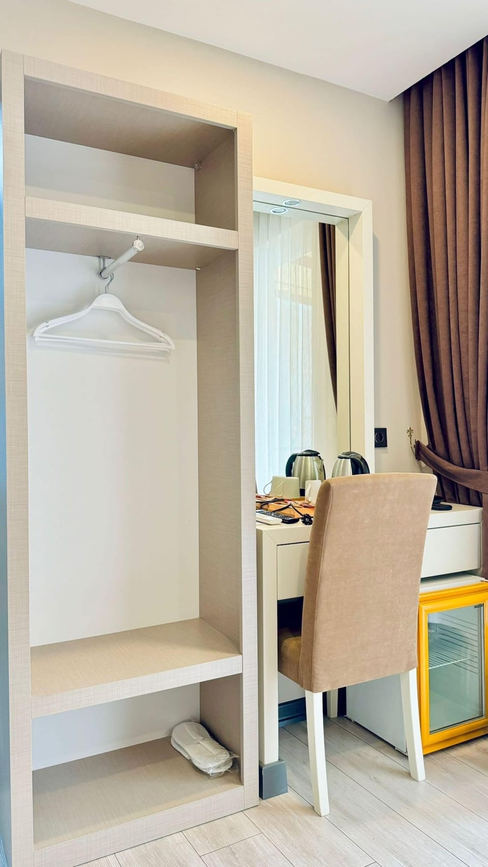 Minibar, desk, laptop workspace, soundproofing