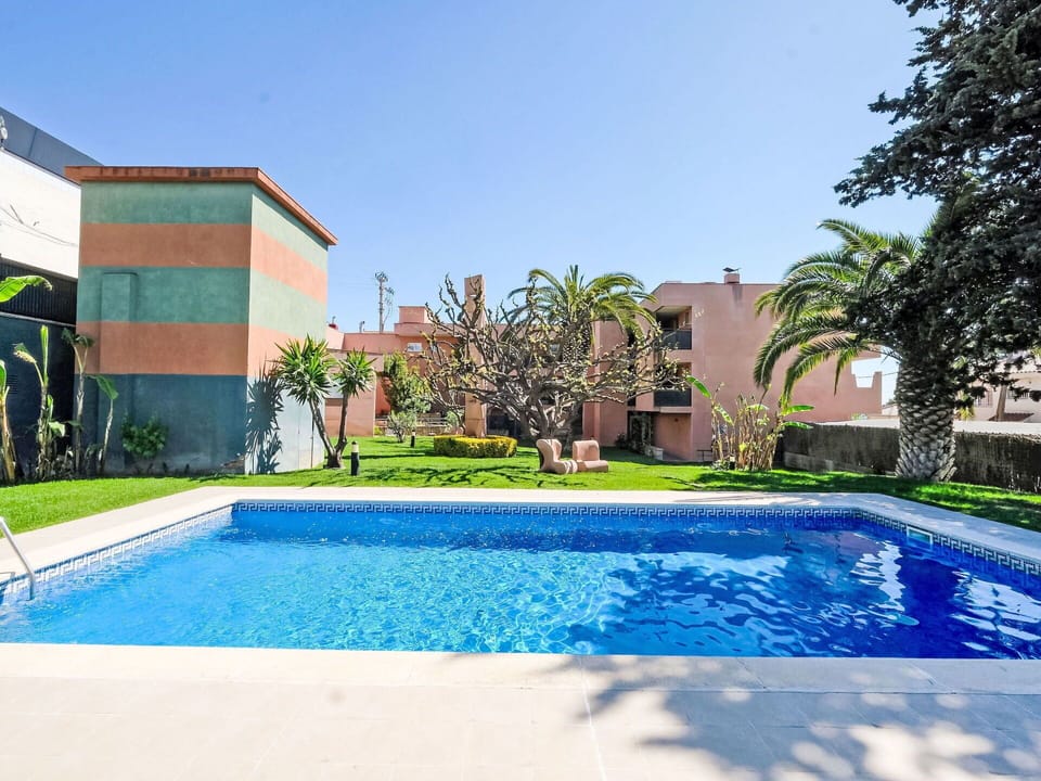 Water, Plant, Property, Sky, Swimming Pool, Azure, Building, Grass, Rectangle, Shade