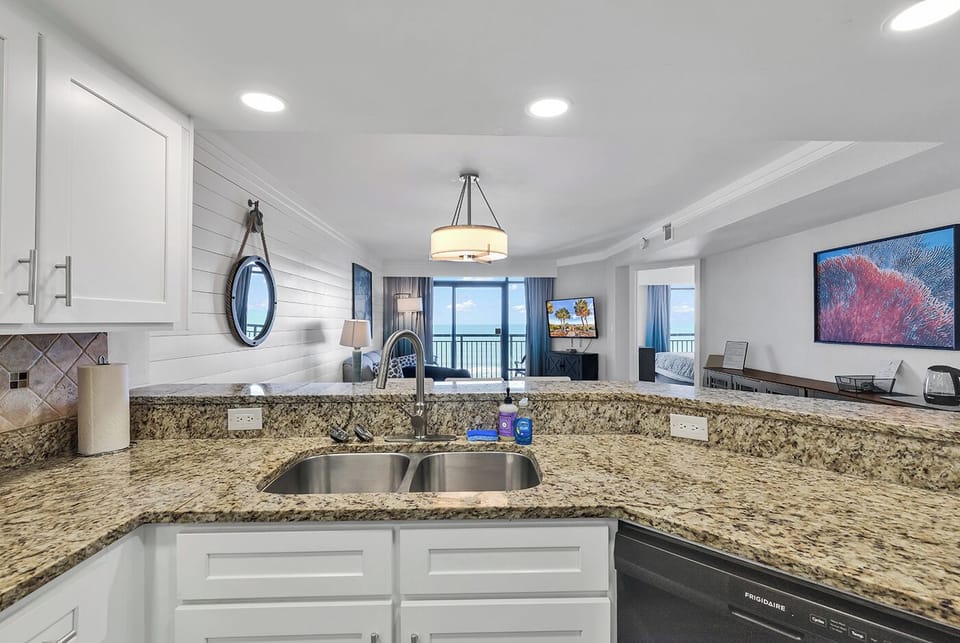 Open kitchen